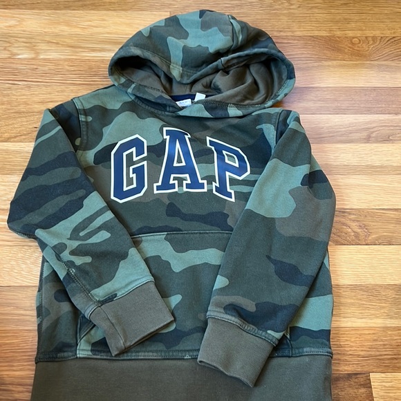 gap hoodie small